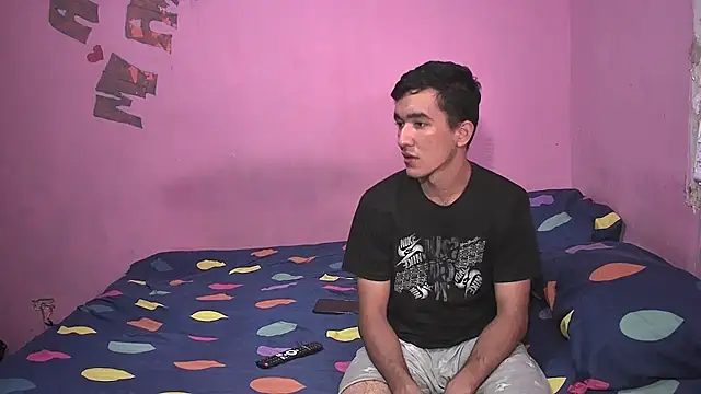 Sweetiefoxxx online show from April 22, 7:22 pm