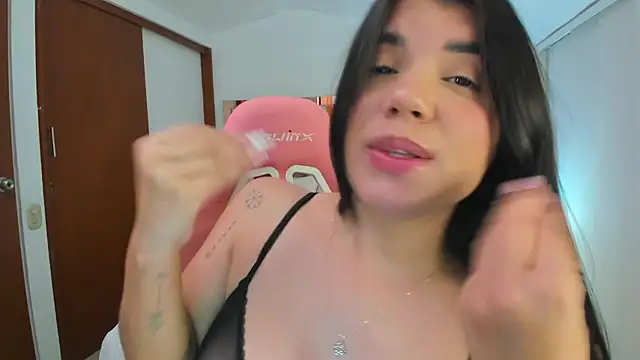 emma lopes online show from April 23, 11:40 pm