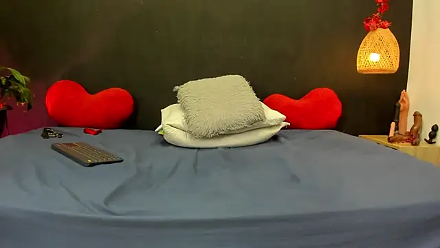 Luna smit08 online show from April 28, 2:27 am