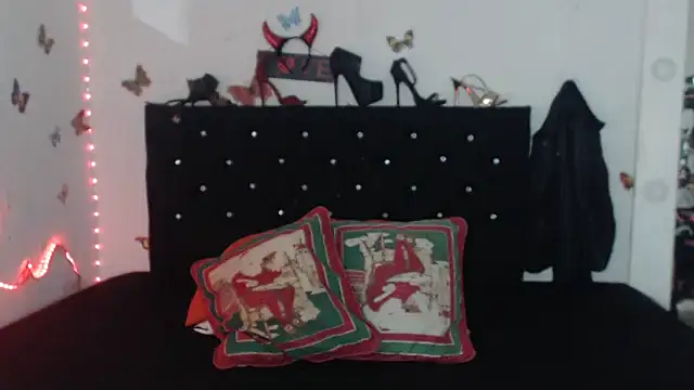 brigitht online show from December 18, 1:54 am