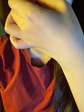 minmin2kk5 online show from April 23, 1:46 am