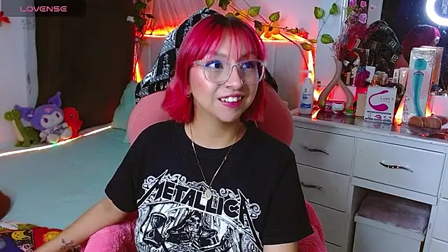 Littlerouse  online show from December 2, 11:07 pm