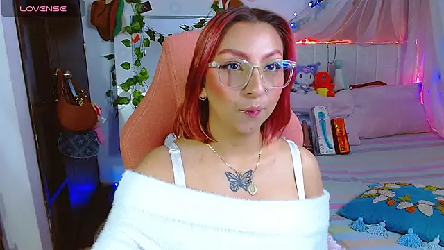 Littlerouse  online show from March 24, 8:09 am