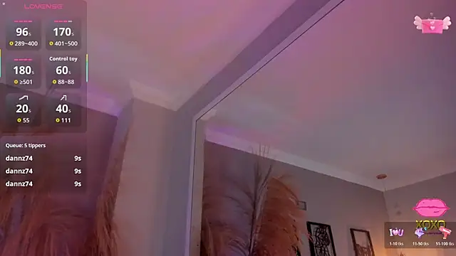 miia  baker online show from October 29, 3:14 pm