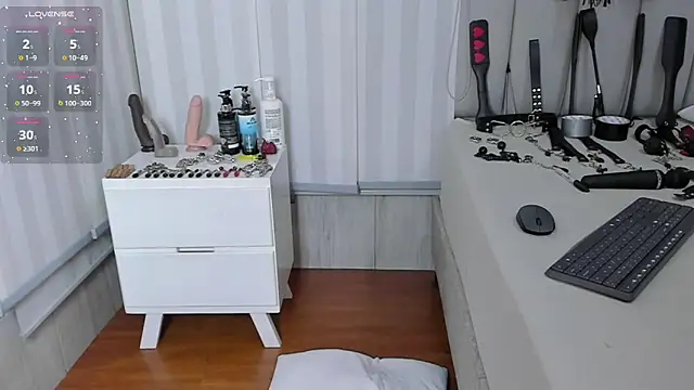 mileyerikson online show from April 29, 6:05 am