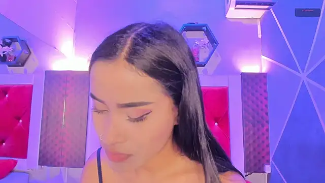 Karoll014 online show from April 23, 12:29 pm