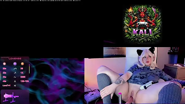 Irinaa Scarlett online show from January 17, 3:03 am