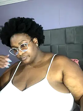 Snapshot of bustytitsxxx chatting on October 16, 4:04 am bustytitsxxx online show from October 16, 4:04 am