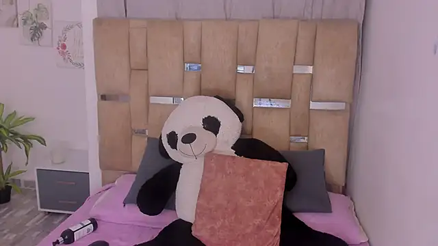 Black Rose2 online show from April 24, 12:30 pm