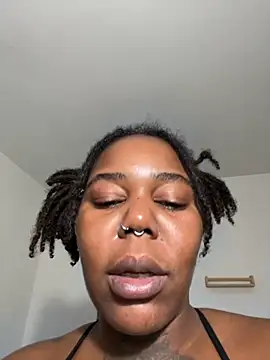 Goddess Nafeesha online show from November 25, 3:41 am