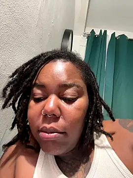 Goddess Nafeesha online show from January 5, 11:41 pm