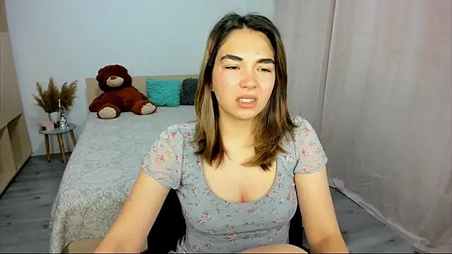 Snapshot of Alexa_Dolly12 chatting on October 20, 6:38 am Alexa Dolly12 online show from October 20, 6:38 am