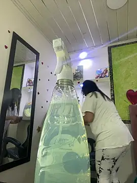  luna torres online show from April 28, 12:20 pm