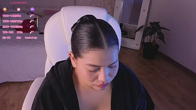 Snapshot of loly_marce chatting on September 25, 9:01 pm loly marce online show from September 25, 9:01 pm