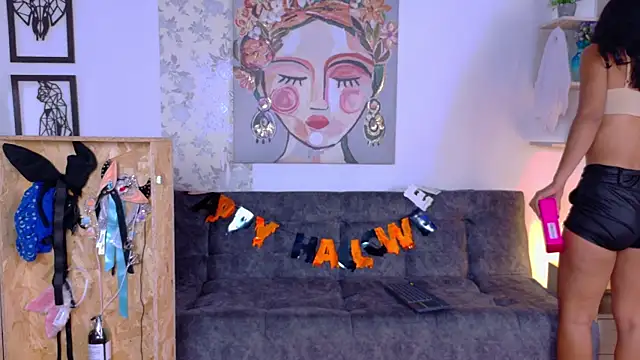 Snapshot of taty_miller chatting on October 17, 8:34 pm taty miller online show from October 17, 8:34 pm