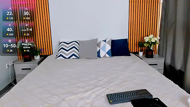 MiaBecky online show from April 23, 12:29 pm