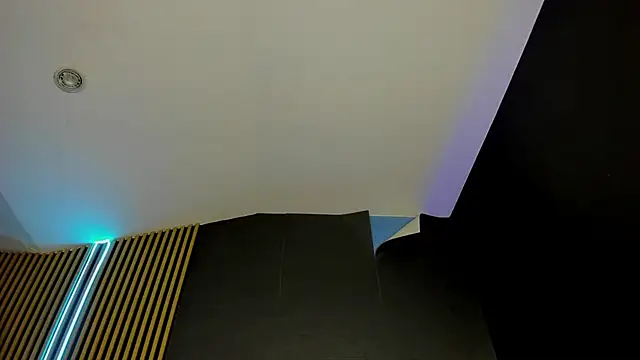 Nicolette ks  online show from April 23, 5:26 am