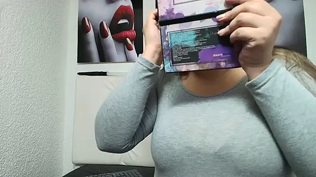 LinaBrowm online show from March 7, 7:43 pm