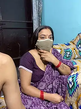 Snapshot of Sexi-bhabhi chatting on October 19, 6:21 pm Sexi-bhabhi online show from October 19, 6:21 pm