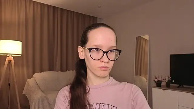 BettyBrowni online show from April 26, 4:05 pm