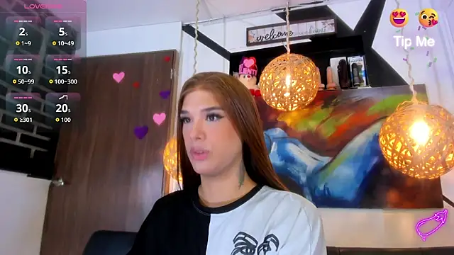 victoria aleia  online show from April 2, 5:49 am