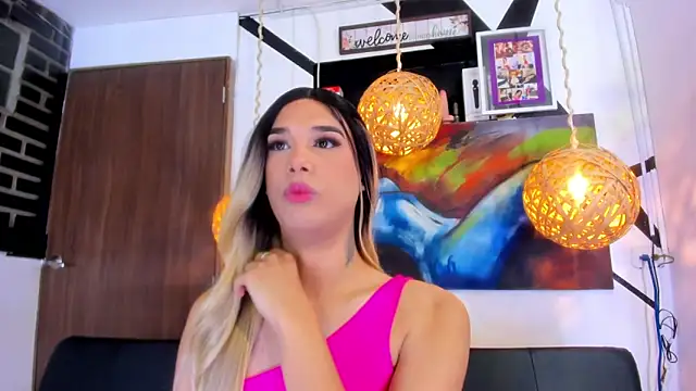 Snapshot of victoria_aleia_ chatting on October 9, 11:09 pm victoria aleia online show from October 9, 11:09 pm
