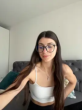 Wildberry  online show from April 23, 2:30 pm