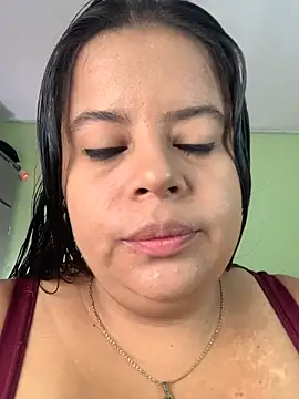 twocurvylatins online show from November 27, 9:56 am