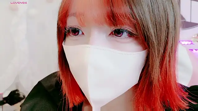 yuayua854 online show from May 8, 8:50 am