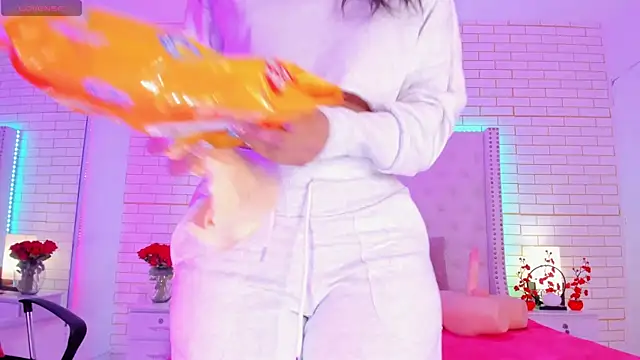 Coco Balenciaga  online show from April 21, 11:28 am