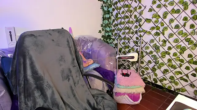 Amy hoy69 online show from June 13, 3:26 am