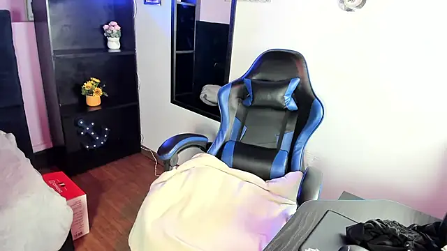 Amy hoy69 online show from September 24, 2:10 am