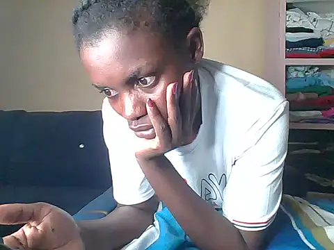 awino001 online show from April 1, 12:11 am