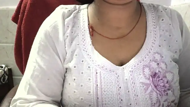 Sapna choudhary1 online show from April 18, 7:07 pm