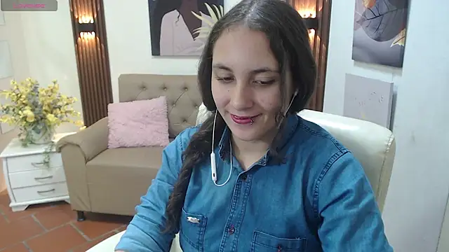 xlunna online show from October 22, 8:14 pm