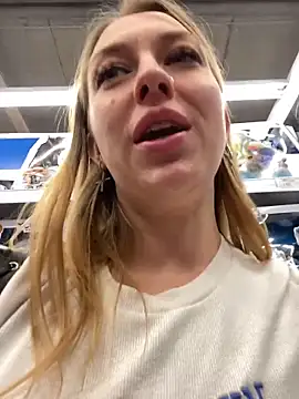 Snapshot of Sweet___Emily chatting on September 20, 2:15 pm Sweet   Emily online show from September 20, 2:15 pm