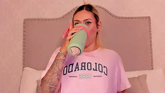 Emily robertss online show from September 18, 3:27 am