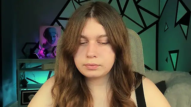 FioraMarmoris online show from October 13, 1:47 pm