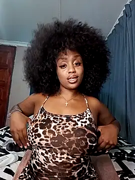 Queen-Chocolate online show from March 4, 11:55 pm