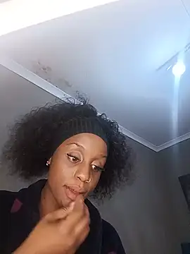 Queen-Chocolate online show from June 27, 2:45 am