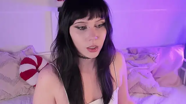 UnaMedison online show from December 17, 2:32 pm