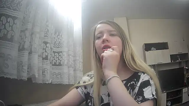 ViolaCandy online show from October 27, 4:52 am