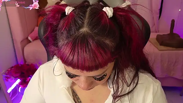 zoesullivan online show from June 8, 10:27 am