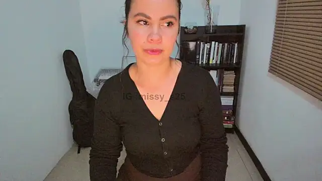 gigi stephans online show from April 26, 2:53 am