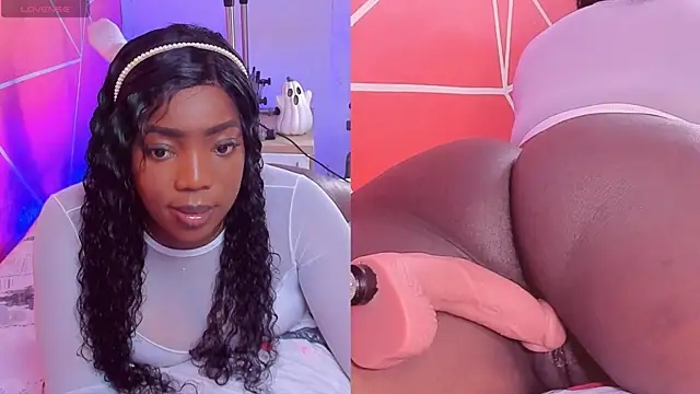 zoeethompson cm online show from October 17, 11:13 am