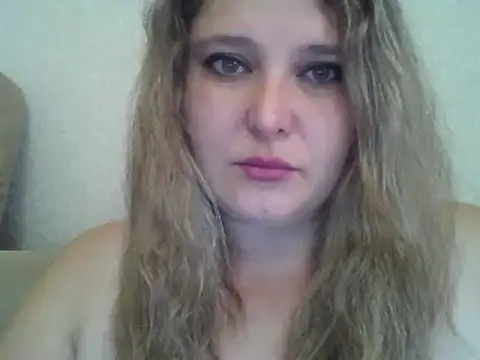 Snapshot of ParisMimi chatting on October 14, 9:01 am ParisMimi online show from October 14, 9:01 am