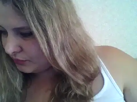 Snapshot of ParisMimi chatting on September 23, 6:11 am ParisMimi online show from September 23, 6:11 am