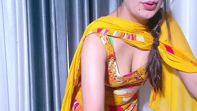 Aashika-Kaur online show from April 27, 4:20 am