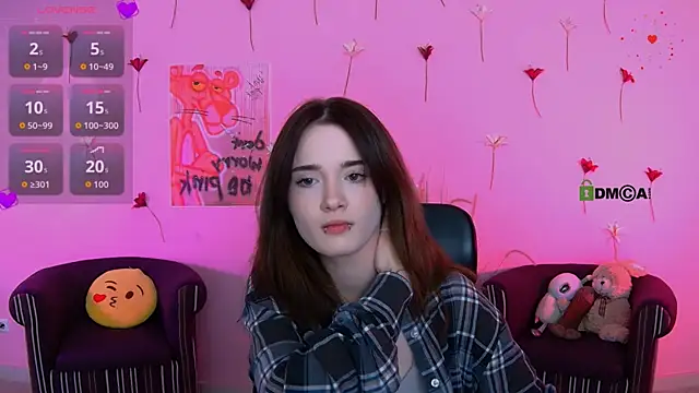 liana kisses online show from April 20, 7:06 pm