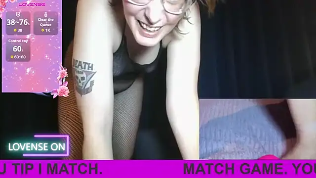 PernillaGirl online show from October 10, 6:13 pm